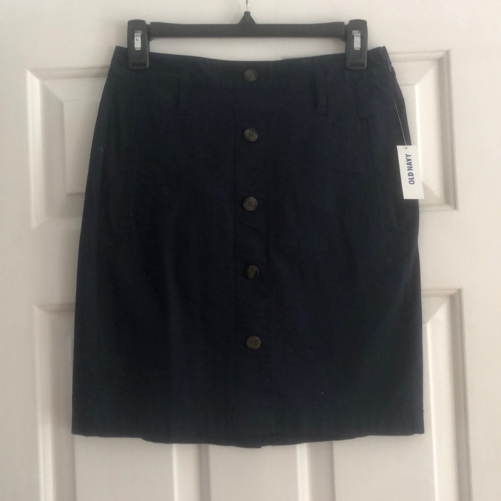 Old Navy pencil skirt... brand new with tags!